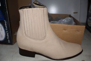 lot 1023 image: Twinstone bone color, velvety leather with leather sole, short boot, size 8