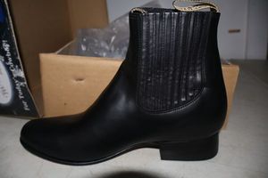 lot 1031 image: Twinstone black color, leather sole, short boot, size 7.5