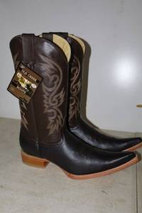 lot 798 image: Old Creek chocolate color pointed toe boots, size 8