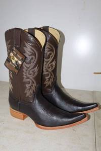 lot 799 image: Old Creek chocolate color pointed toe boots, size 8