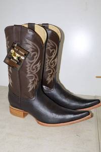 lot 800 image: Old Creek chocolate color pointed toe boots, size 10.5
