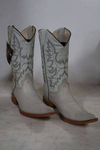 lot 860 image: Old Creek bone color pointed toe boots, size 7