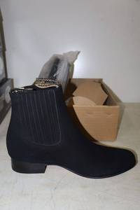 lot 869 image: Twinstone velvety short boots, black color, size 10
