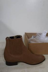 lot 871 image: Twinstone velvety short boots, golden brown color, size 10