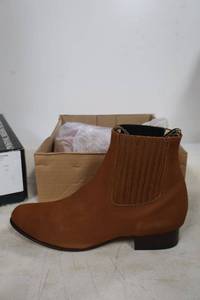 lot 873 image: Twinstone velvety short boots, brown color, size 9.5