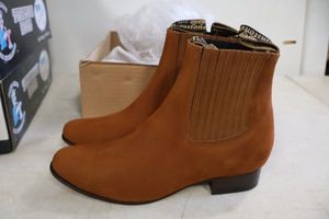 lot 875 image: Twinstone velvety short boots, brown color, size 9.5