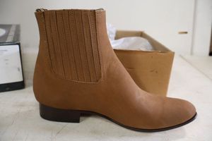 lot 929 image: Twinstone velvety brown color ankle boots, size 10