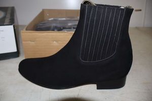 lot 934 image: Twinstone velvety black color ankle boots, size 9.5