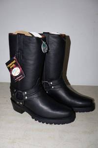 lot 760 image: Twinstone Biker toe black cowhide boots, size 7