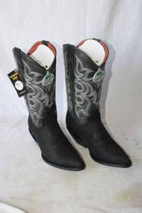 lot 741 image: Twinstone velvety black color boots, size 6