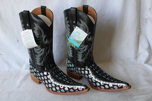 lot 742 image: Twinstone silver and black color boots, size 9
