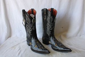 lot 1103 image: Twinstone black and gold color boots, size 9