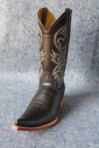 lot 815 image: Old Creek chocolate color boots with pointed toe, size 8.5
