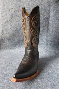 lot 881 image: Old Creek chocolate color boots with pointed toe, size 8