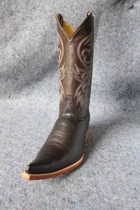 lot 884 image: Old Creek chocolate color boots with pointed toe, size 10.5