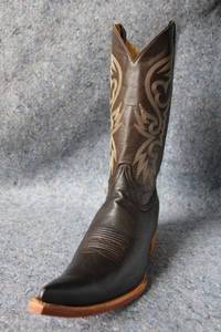 lot 885 image: Old Creek chocolate color boots with pointed toe, size 11.5