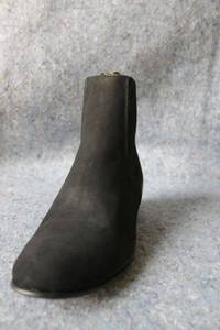 lot 917 image: Twinstone velvety black color ankle boots, size 10.5