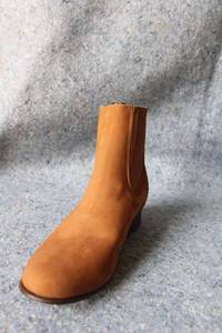 lot 920 image: Twinstone velvety golden brown color ankle boots, size 12