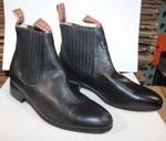 NEW La Barca Black ankle boot with rounded toe, Women's size 9