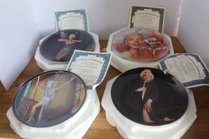 lot 27 image: This set includes vintage collector plates of Marilyn Monroe produced by Delphi with certificate of authenticity papers