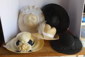 lot 53 image: collection of vintage ladies formal hats