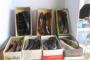 lot 56 image: lot of womens shoes size 7 to 7 12