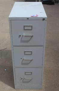 lot 63 image: filing cabinet