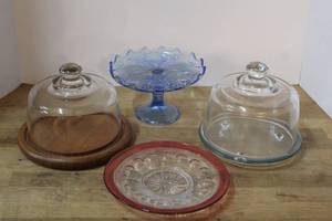 lot 161 image: Modern cheese dome features a solid teak wood base other with a glass base and more see pictures for details
