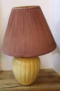 lot 190 image: Table lamp