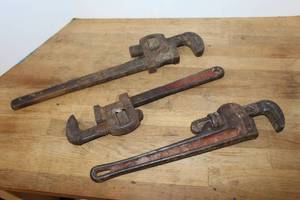 lot 225 image: vintage RIDGID heavy-duty pipe wrenches