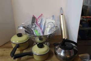 lot 268 image: Lot of kitchen utensils and more see picture for details