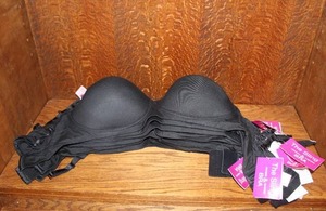 lot 126 image: 10 -nursing bras size 40H