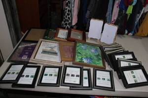 lot 278 image: Photo frames and more see pictures