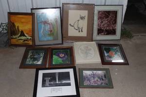 lot 281 image: Collection of wall decor took pictures of each