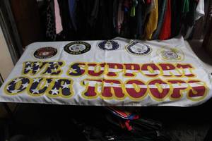 lot 290 image: We support our troops flag