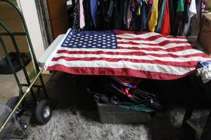 lot 291 image: American flag on Pole