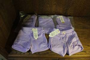lot 299 image: Lot of baby shorts size 18 m