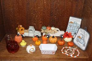 lot 331 image: orange pumpkin decor and more see pictures for details