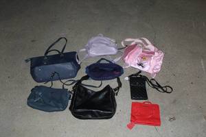 lot 343 image: Collection of handbags