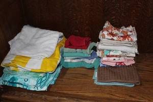 lot 355 image: Towels and washcloths