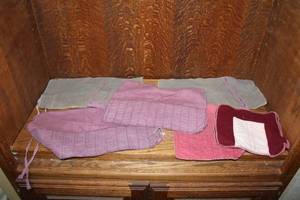 lot 373 image: Roll up paint brush bags