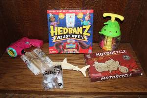 lot 382 image: Wood puzzles and games and more see pictures