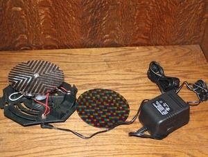lot 415 image: Strobe light co.es on but dont turn