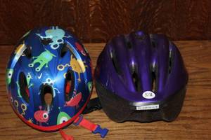 lot 412 image: Kids bike helmets