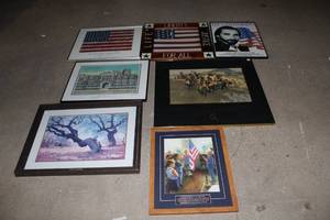 lot 427 image: Lot of art workwall decor