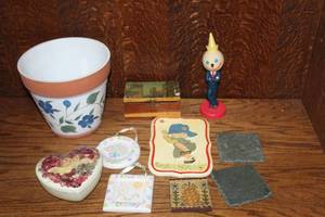 lot 434 image: vintage decorative items and more see pictures for details