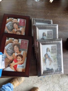 lot 74 image: Frames x 5