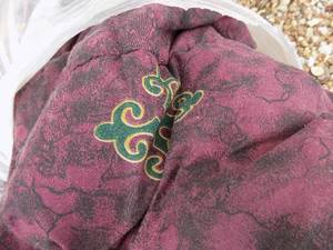 lot 108 image: Comforter