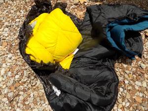 lot 112 image: 2 sleeping bags