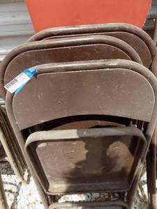 lot 106 image: 6 folding chairs